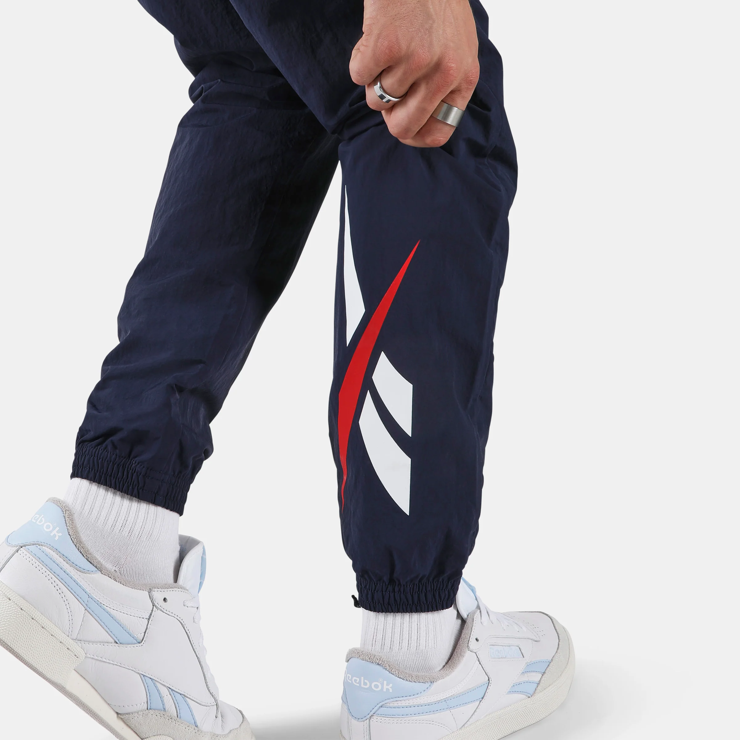 CL F FR Trackpant - Image 4