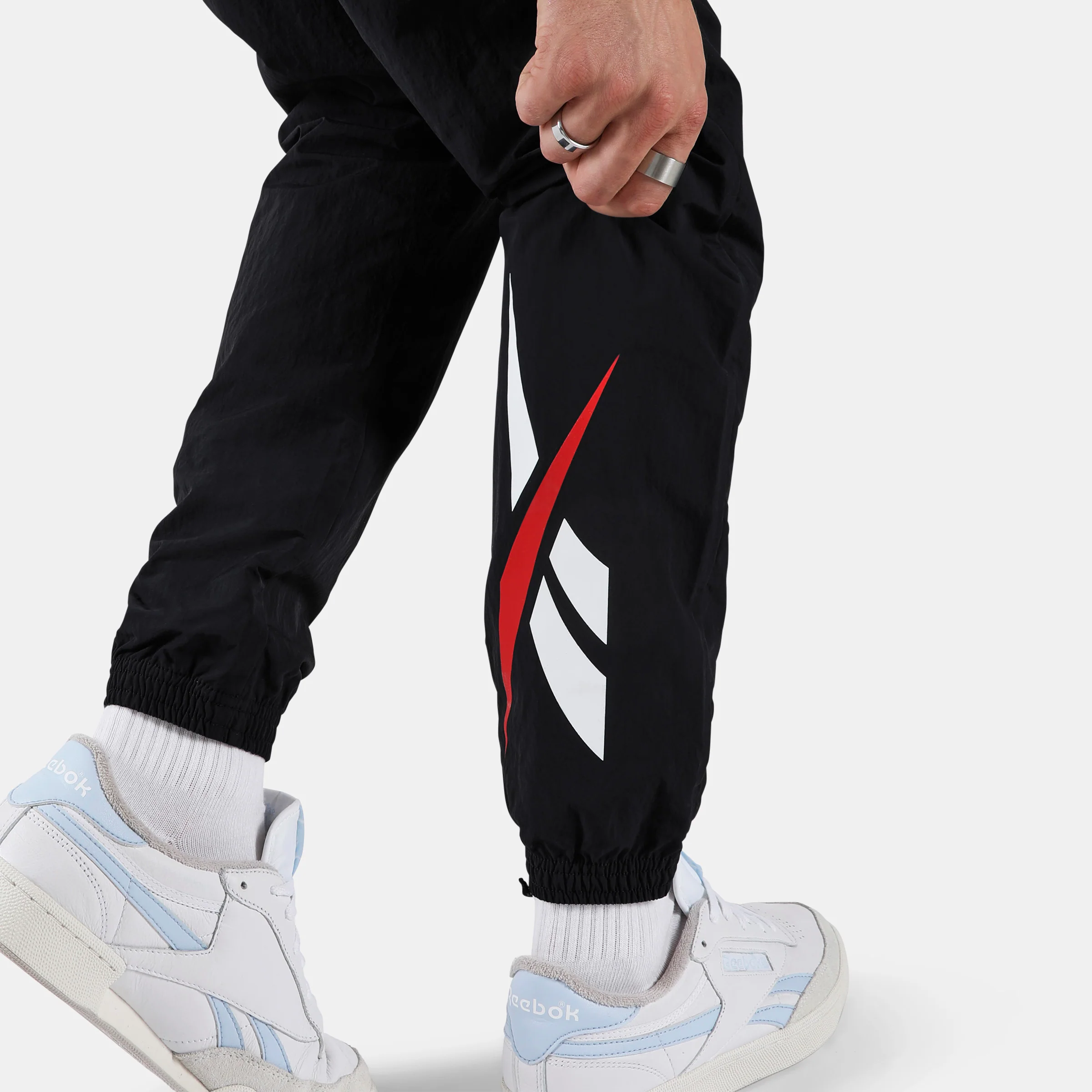 CL F FR Trackpant - Image 4